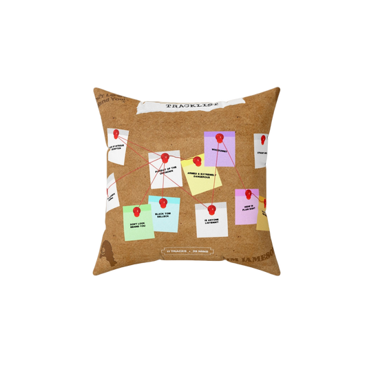 DON'T LOOK BEHIND YOU. COVER PILLOW